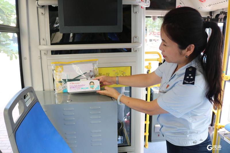 設立"護學崗"、備好應急袋&hellip;青島公交全力護航"開學季"